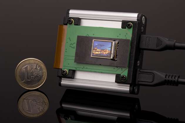 Hochvolt-CMOS-Backplane für sehr helle OLED-Mikrodisplays