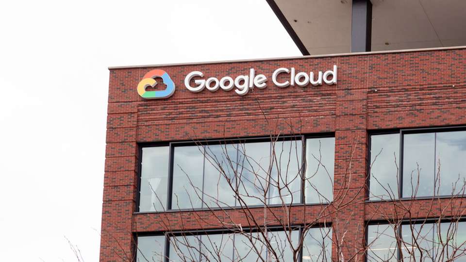 Angreifer können bösartige Pakete einzuschleusen, ihre Berechtigungen ausweiten und Kontrolle über das Cloud-Build-Servicekonto erlangen.
