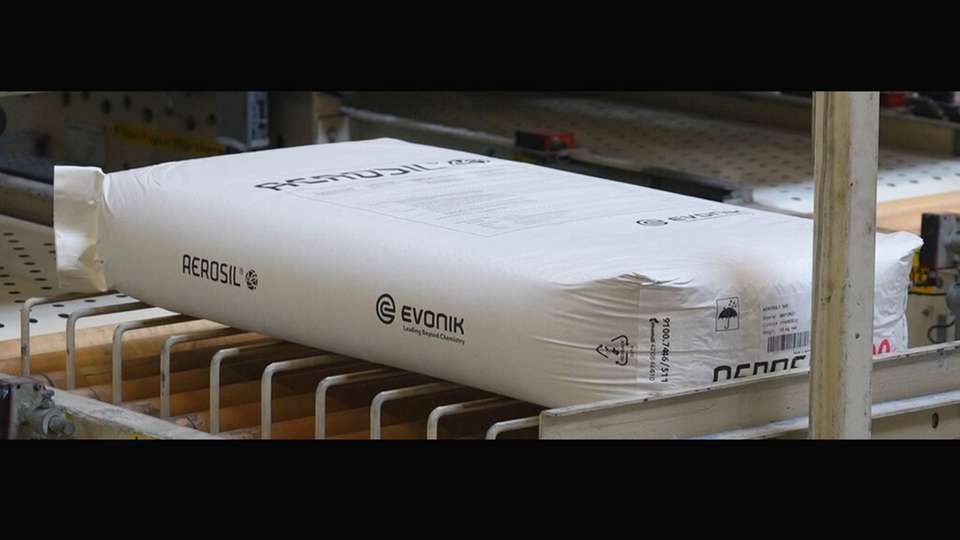 Mondi trägt mit neuen Papiersäcken für chemische Pulver zur Verringerung des CO2-Fußabdrucks von Evonik bei.