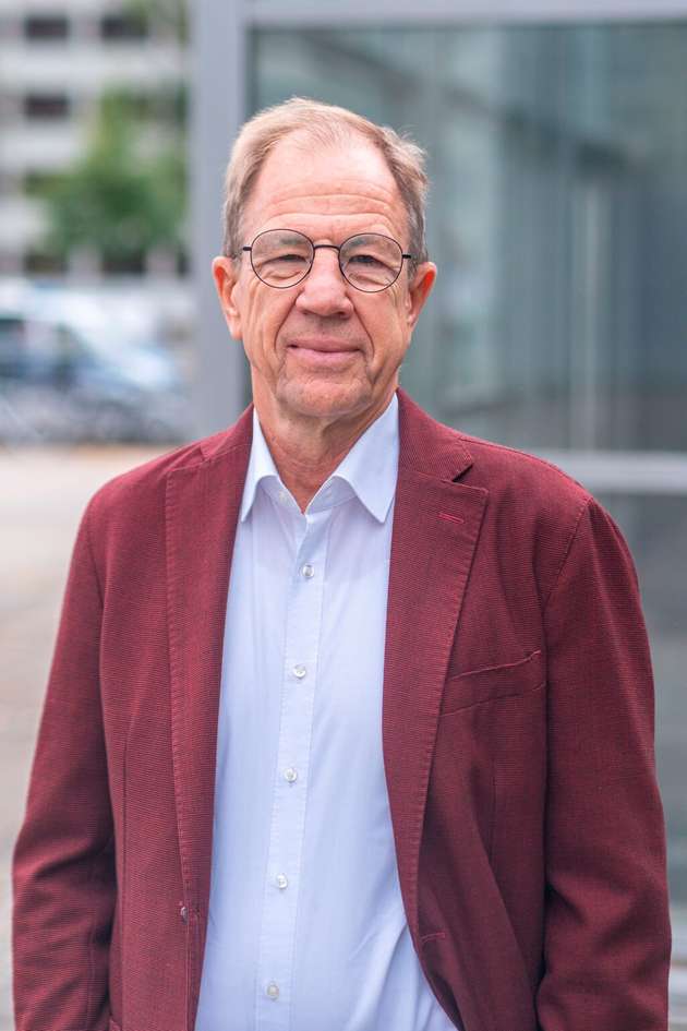 Dr. Reinhard Ploss, Repräsentant des deutschen Quantentechnologie-Industrieverbunds QUTAC.