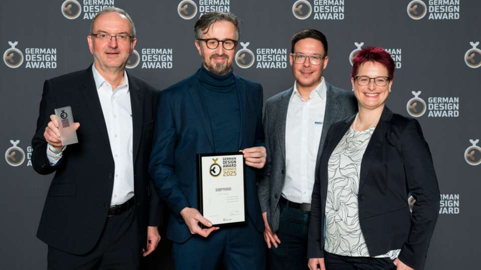 Der neue Edelstahl-Panel-PC gewinnt den German Design Award & den Industrial Production Award