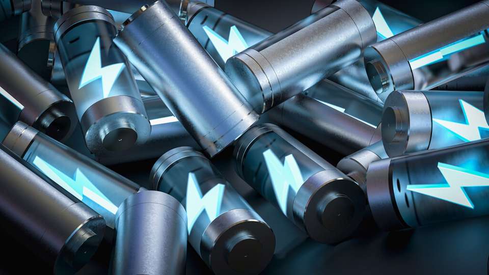TUM-Forschende entwickeln neues Material für Festkörperbatterien.