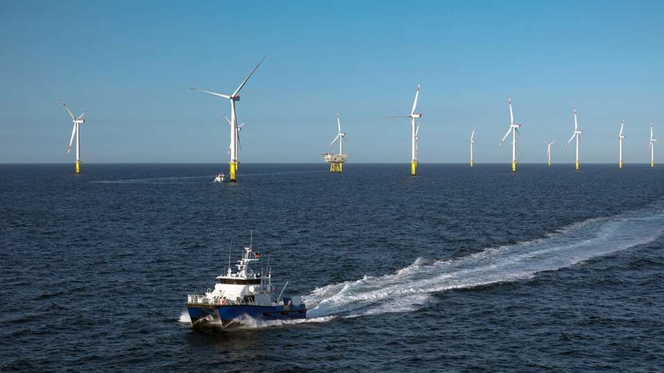 Fachlich begleitet und mit Gelegenheit zum Austausch bietet die Offshore-Exkursion einen fundierten Einblick in die Entwicklung der Offshore-Windenergie.
