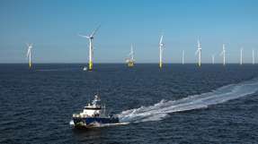 Fachlich begleitet und mit Gelegenheit zum Austausch bietet die Offshore-Exkursion einen fundierten Einblick in die Entwicklung der Offshore-Windenergie.