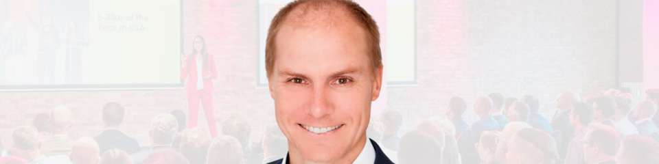 Dr. Quirin Görz, CEO von Kuka Digital, ist Speaker auf dem INDUSTRY.forward SUMMIT 2025.