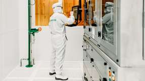 Unter der Leitung von SAL sind fünf österreichische Organisationen an der Champ-Ion-Initiative beteiligt. Sie bündelt die europäische Expertise im Bereich der Ionenfallen für die skalierbare Quantenchip-Produktion.