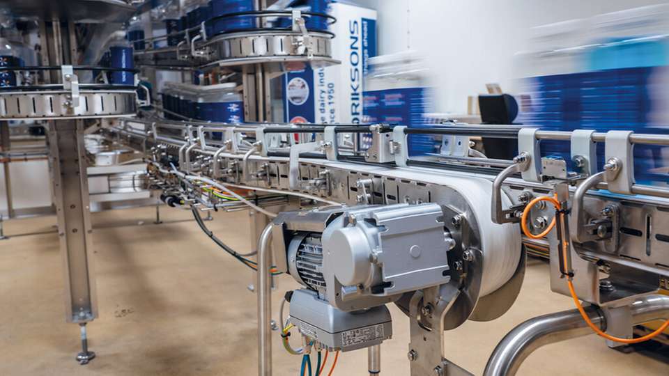 Nord liefert kompakte Antriebstechnik mit integrierter Multi-Protokoll-Ethernet-Schnittstelle für Förderanlagen in der Lebensmittel- und Verpackungsindustrie