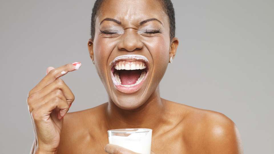 Perfekter Milchgenuss Milch begleitet uns in vielfältiger Form durch den kulinarischen Alltag.
