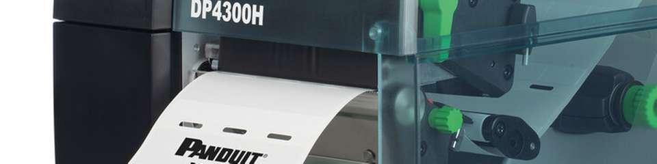 Panduit hat zwei neue hochvolumige, schnelle Thermotransfer-Desktopdrucker auf den Markt gebracht, den DP4300H/E und den DP4600H/E, die bei Bedarf hochwertige Etiketten mit 300 dpi bzw. 600 dpi für industrielle Elektro- und Netzwerkinfrastrukturanwendungen drucken. 