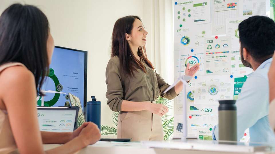 „Die gegenwärtige Phase der Unsicherheit bietet Unternehmen die ideale Gelegenheit, sich vorzubereiten. Wer jetzt handelt, schafft anpassungsfähige und zukunftssichere Strukturen“, Jens Rollenmüller, Regional Vice President bei Aras.