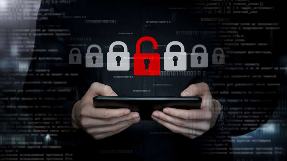 Viele Unternehmen unterschätzen Risiken: 91 Prozent bewerten ihre Cybersicherheit als gut oder sehr gut, dabei gibt jedes vierte Unternehmen (27 Prozent) an, dass IT-Sicherheit für sie nur eine kleine oder gar keine Rolle spielt.