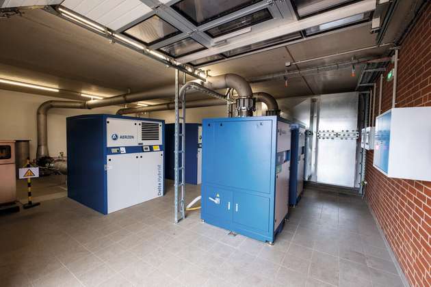 Jedes der beiden Belebungsbecken ist nach der Modernisierung mit einem Geräteverbund aus Aerzen Turbo und Delta Hybrid ausgestattet. Die Verbundsteuerung AERsmart managt den Betrieb aus dem Blickwinkel der Energieeffizienz heraus.
