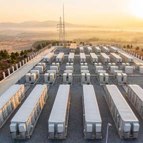 Mit der Weiterentwicklung der Batteriespeichertechnologien ergeben sich für die Hersteller neue Sicherheitsbedenken, Herausforderungen und Komplexitäten, denen sie begegnen müssen.