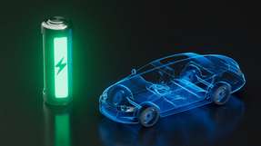 Elektroautos können nicht nur Strom aus dem Netz laden, sondern bei Bedarf auch wieder zurückspeisen – etwa ins Haus oder ins öffentliche Stromnetz.