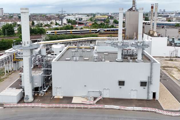 Der Bau der Anlage begann im September 2022 und wurde im Dezember 2024 abgeschlossen. E.on plant einen Betrieb bis mindestens 2045.