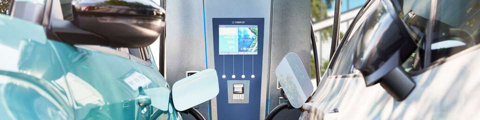 Mit den eTower-Ladestationen von Compleo investiert Entega in die Zukunft der E-Mobilität.