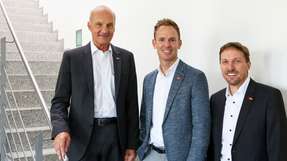 „Anlässlich unseres 40. Geburtstags möchten wir nicht nur Danke sagen, sondern auch selbst aktiv gestalten, bevor die Politik reagiert,“ so DataTec-Vorstand (CEO) und Gründer Hans Steiner.