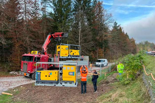 Bei Walo Bertschinger sind aktuell zwei Hybridspeicher im Einsatz, die elektrische Pumpen mit Strom versorgen. Die Anlagen werden für den Bau eines längeren Autobahnabschnitts zwischen Thun und Spiez in der Schweiz benötigt.