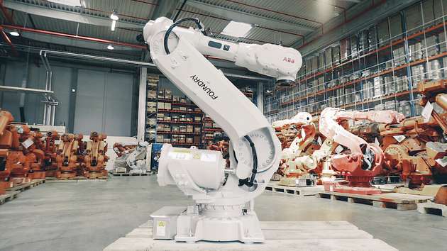 Mit dem weltweiten Netz der ABB-Standorte für die Wiederaufbereitung unterstützt ABB Kunden beim Recycling gebrauchter ABB-Roboter. 