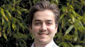 Leon Springorum ist seit 2024 Wissenschaftlicher Mitarbeiter an der Bergischen Universität Wuppertal am Lehrstuhl für Elektrische Energieversorgungstechnik, nachdem er zuvor sein Studium im Studiengang Wirtschaftingenieurwesen Energiemanagement abschloss. Seit Juni betreut er als Konsortialführung das Forschungsprojekt "FlexAqua" und verfolgt ein Promotionsvorhaben auf Basis der Forschung in diesem Projekt.