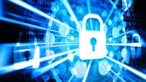 Die verpflichtend umzusetzenden Risikomaßnahmen für kritische Anlagen und die Möglichkeit zur Implementierung eines gemeinsamen Informationsmanagemtsystems bei Partner- oder verbundenen Unternehmen seien zu begrüßen, so sagen Vertreter vom Bundesverband Erneuerbare Energie .