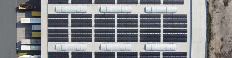 Die intelligenten Energiesysteme von Greenflash machen die Mobilitätswende für Logistikunternehmen zu einem Wettbewerbsvorteil. Das Bild zeigt ein Referenzprojekt mit Boll Logistik.