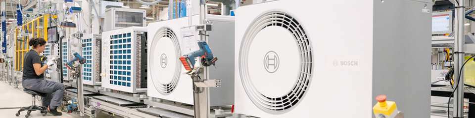 Mit dem Zukauf des Heizungs-, Lüftungs- und Klimageschäfts für Wohn- und kleine Gewerbegebäude von Johnson Controls und Hitachi treibt Bosch die kraftvolle Weiterentwicklung dynamisch voran und erzielt weltweit eine führende Marktposition im zukunftsträchtigen Heizungs-, Lüftungs- und Klimatisierungsmarkt.