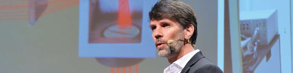 Dr. Christian Vedder spricht über Anforderungen, Innovationen und deren Anwendung in der Industrie.