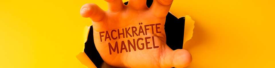 Moderne Auswahlverfahren und offene Unternehmenskultur: So gewinnen Industrieunternehmen auch in Zeiten des Fachkräftemangels neue Talente.