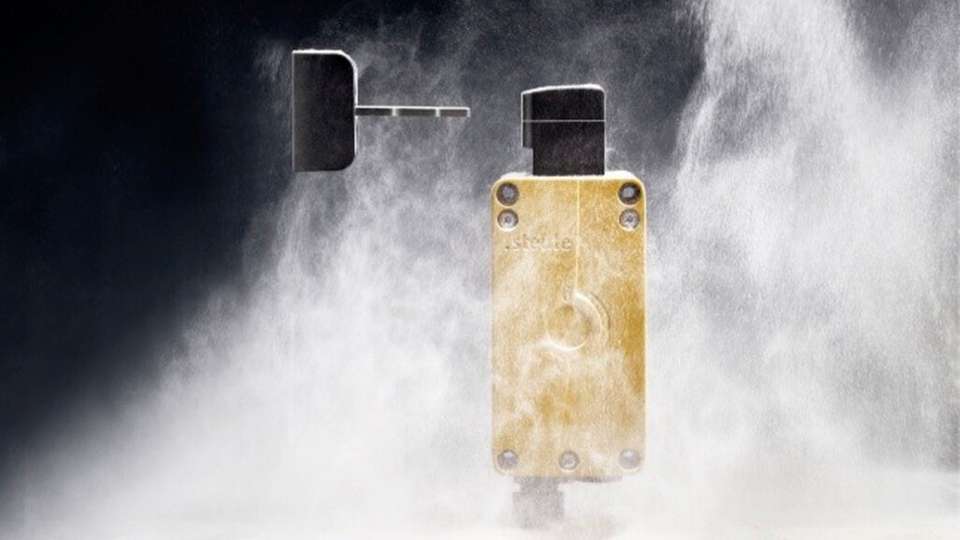 Auf der Powtech Technopharm wird die neue Sicherheitszuhaltung STM 515 vorgstellt. Sie ist auch als „Extreme“-Version für raue Umgebungen erhältlich.
