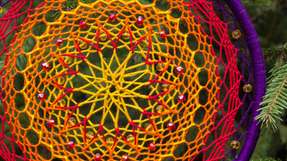 Energiespeicher gewinnen für die deutsche Industrie zunehmend an Bedeutung. Sie gelten als Schlüsseltechnologie, um das Stromnetz zu stabilisieren, erneuerbare Energien zu integrieren und Energiekosten zu reduzieren. 