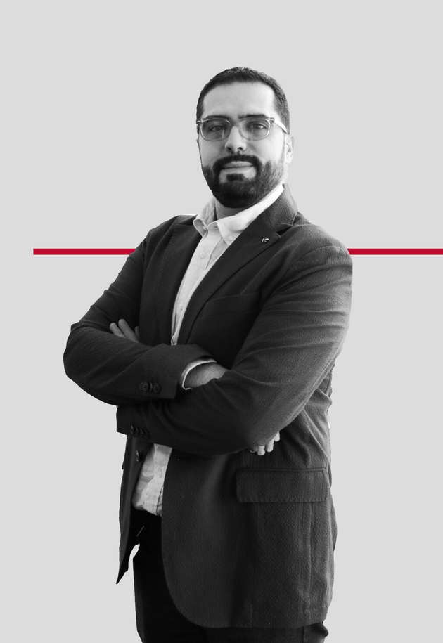 Francesco Vaiani, Software Product Manager bei Seco: Eine zentrale Herausforderung besteht darin, eine Software- und Hardware-Integration zu erreichen, die Zuverlässigkeit, Cybersicherheit und langfristige Wartbarkeit gewährleistet – insbesondere in verteilten, vernetzten EV-Systemen. Die zunehmende Komplexität der Elektronik erfordert skalierbare Architekturen, die sichere Over-the-Air-Updates, Diagnosen und die Einhaltung neuer Vorschriften wie dem Cyber Resilience Act unterstützen. Modularität, Edge-Verarbeitungsfähigkeiten und Interoperabilität zwischen Hardwareplattformen sind ebenfalls unerlässlich, um die Markteinführungszeit und die Lebenszykluskosten zu reduzieren und gleichzeitig Innovationen in dem vom E-Mobilitätsmarkt geforderten Tempo zu ermöglichen.