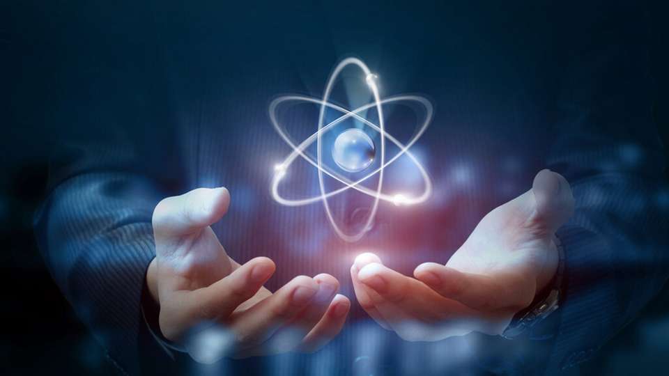 Neue Forschungsergebnisse haben einen Zusammenhang zwischen den Eigenschaften von Graphit und dem Verhalten des Materials unter Strahlungseinwirkung aufgezeigt. „Es scheint, als würde sich Graphit nach längerer Bestrahlung wieder erholen“, sagt Sean Fayfar.
