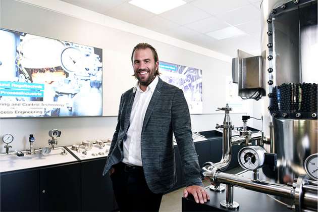 Michael Amos, Vertriebsleiter Industrietechnik: Afriso bietet Druck, Temperatur und Füllstandmesstechnik mit einer Applikations-Expertise über mehrere Jahrzehnte. Die damit verbundene große Variantenvielfalt ermöglicht es, sehr flexibel auf Kundenanforderungen zu reagieren.