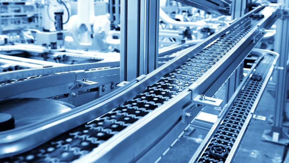 Ein fachgerechtes Verbindungsverfahren ist von Vorteil für die Sicherheit und Effizienz einer Förderanlage: Bei Schäden wie breiten Rissen muss nicht das komplette Förderband erneuert werden, was Kosten und Zeit spart.