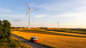 Windpark Rappenhagen erhält Genehmigung: Sechs Anlagen mit 41 MW Leistung sollen ab 2028 über 22.000 Haushalte mit erneuerbarer Energie versorgen.