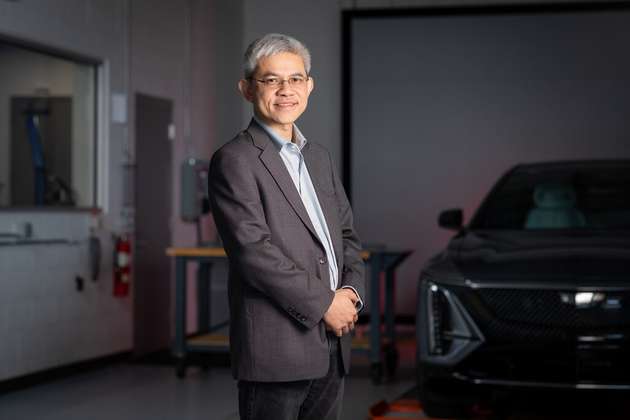 Francis Chow ist VP & GM, In-vehicle Operating System and Edge bei Red Hat.