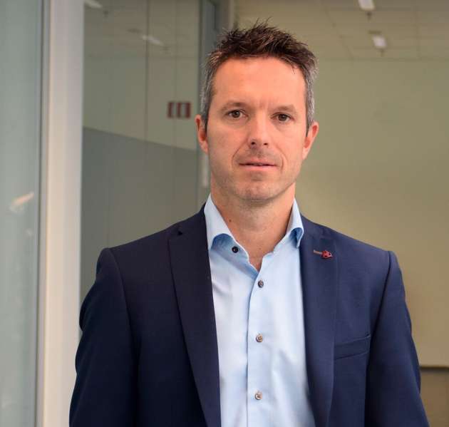 Bert Verdyck, CTO ZF Wind Power: Wir bei ZF Wind Power glauben, dass zuverlässige Innovationen gemeinsam entstehen. Unsere neueste Errungenschaft, die auf der Husum Wind vorgestellt wurde, beweist, wie starke Partnerschaften eine nachhaltige Zukunft ermöglichen. Von Co*Design bis Co*Service gestalten wir die nächste Generation der Windtechnologie.