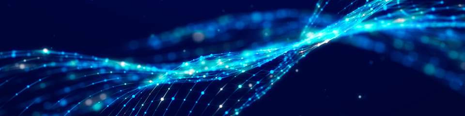 Während Elektronen bei der Datenübertragung Energieverluste und Wärme verursachen, fließen Exzitonen verlustfrei – ein Prinzip, das die Effizienz künftiger Informationssysteme deutlich steigern könnte.