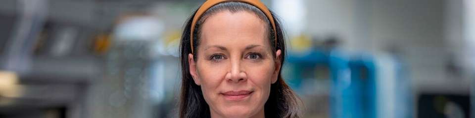 Isabel Grieshaber ist CEO von VEGA Grieshaber und führt das Familienunternehmen in dritter Generation. Die dreifache Mutter leitet den weltweit tätigen Spezialisten für Füllstand- und Druckmesstechnik mit über 2.500 Mitarbeitern – und das ganz ohne technischen Hintergrund.