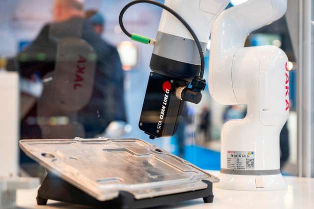 Innovative, automatisierte Lösungen für die Sauberkeitskontrolle und Badüberwachung sorgen für eine hohe Prozesssicherheit und die Einhaltung definierter Sauberkeitsspezifikationen.