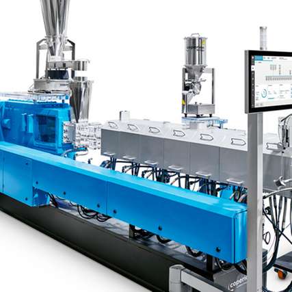 Beim Compoundieren und Recycling erzielt der ZSK 58 Mc18 Doppelschneckenextruder von Coperion mit seinen zahlreichen innovativen Features sehr gute Produktqualitäten und äußerst hohe Durchsätze.