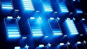 An der Universität Würzburg forschen Wissenschaftlerinnen und Wissenschaftler parallel an Natrium-Ionen-Feststoffbatterien auf Basis von Borverbindungen und an neuen Recyclingverfahren für Lithium-Ionen-Batterien – mit dem Ziel, nachhaltige Energiespeicher der Zukunft zu entwickeln.