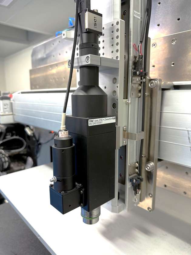 USB 3 uEye CP-Industriekameras von IDS sind die scharfen Augen der uLED-Laserlötanlage von MSP.