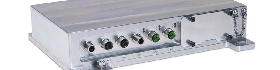 Rugged-Computer der neuesten Generation: Der Syslogic RPC RSL 83 kombiniert einen Intel-Atom-Prozessor der Amston-Lake-Serie mit robustem Design, IP67/IP69-Schutz und energieeffizienter Performance für industrielle Anwendungen, Smart Cities und mobile Maschinen.