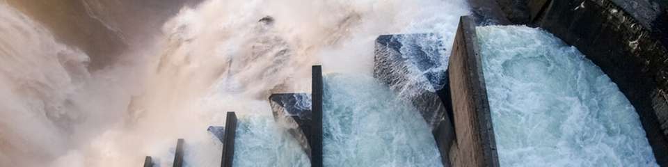 Volue stellt PPC eine Softwareplattform bereit, mit der sich Wasserkraftwerke effizienter steuern und die Planung der erneuerbaren Energieerzeugung verbessern lassen.