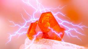 Forschende des Paul Scherrer Instituts erfassen Vanadiumdaten aus aller Welt. Diese sind die Grundlage für stabile Märkte und den Ausbau von Redox-Flow-Energiespeichern.