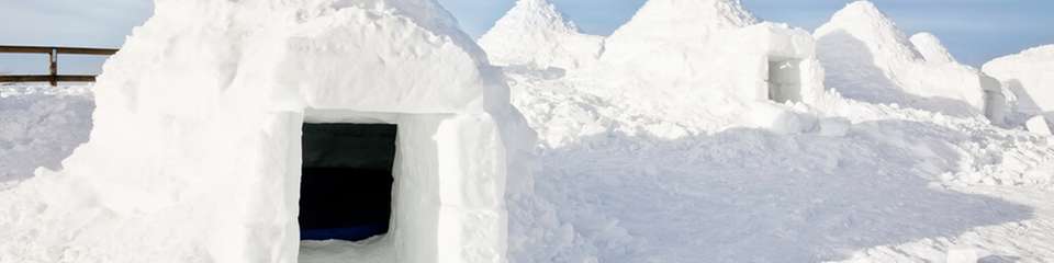 Das Rechenzentrum nutzt Brunnenwasser zur Kühlung und führt die dabei entstehende Abwärme zur Beheizung des Gebäudes zurück.