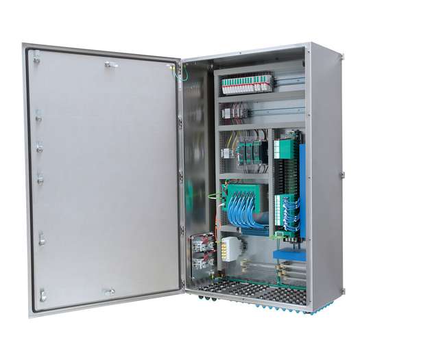 APL-Gehäuselösung für ein Großprojekt in Deutschland. Gebaut wurden über 100 solcher kombinierter APL und Remote-I/O-Lösungen. 