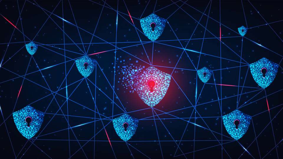 Statt nur begrenzte und spezifische Funktionen, die Remote-Benutzer steuern dürfen, erhalten Angreifer die vollständige Kontrolle über das Gerät und können so Prozesse stören oder manipulieren.